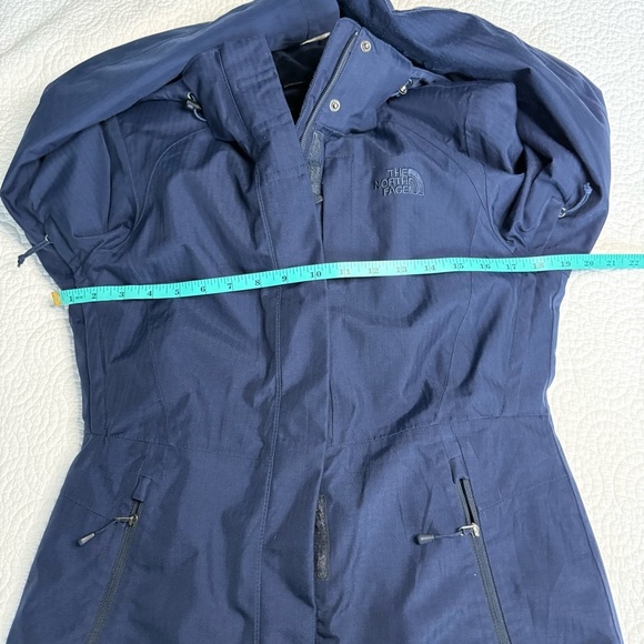 The North Face Women's Kalispell Triclimate Jacket size. Extra Small - Picture 12 of 16